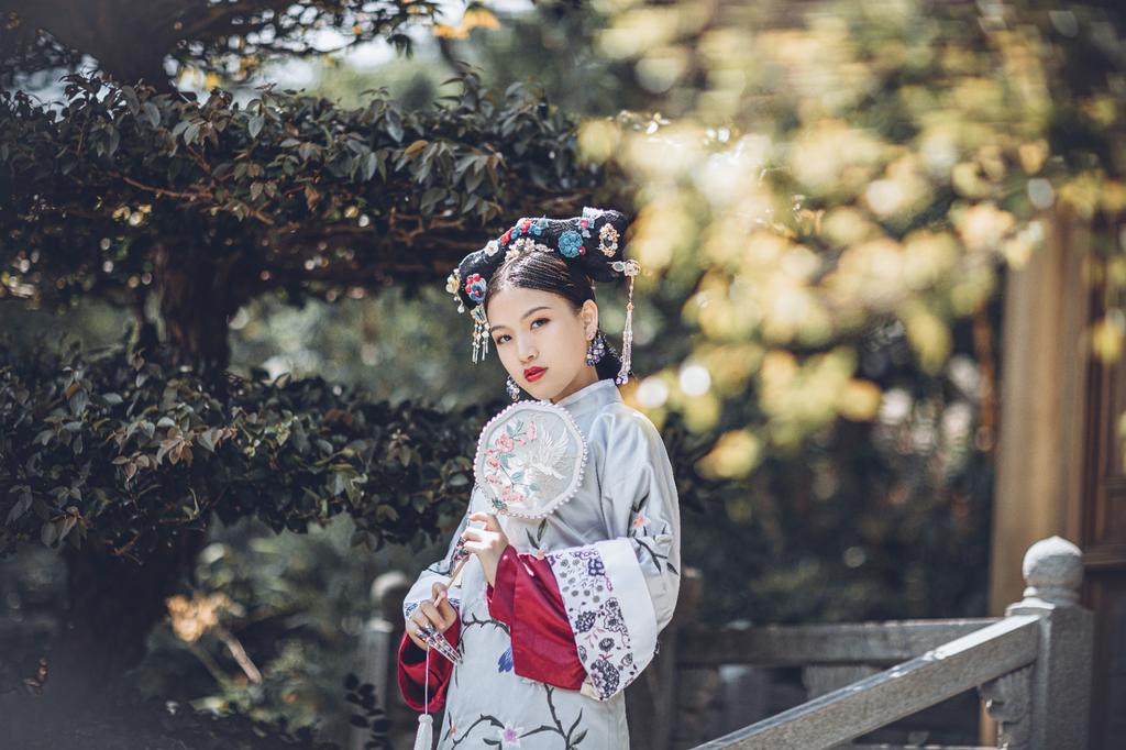 清朝格格锦衣华服国色天香写真