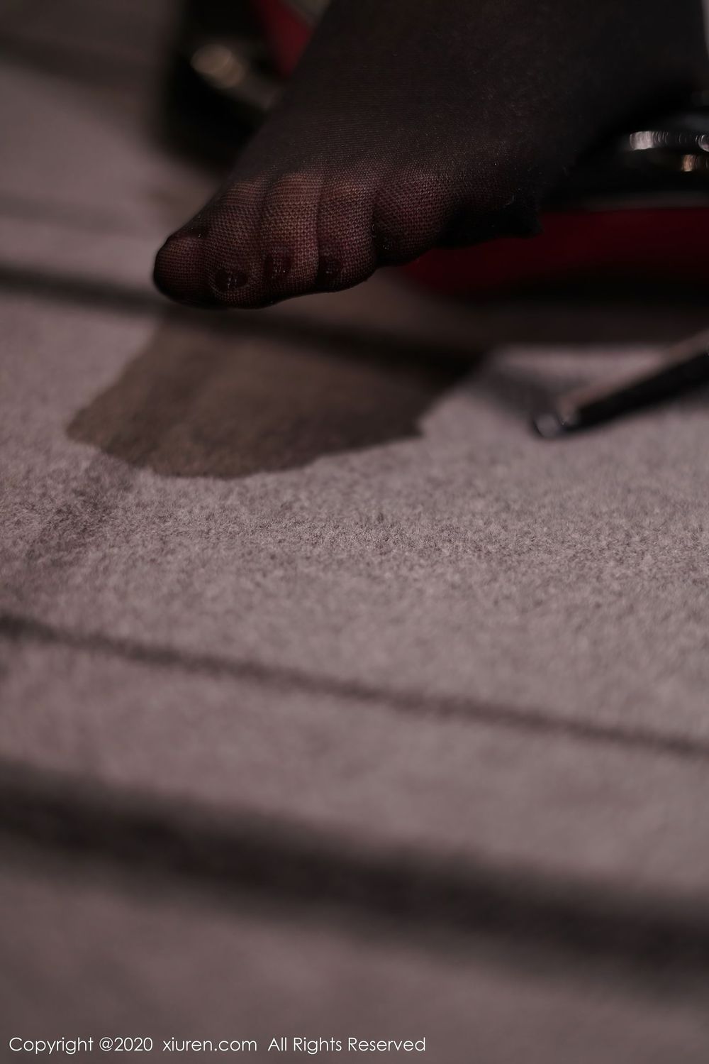 [XiuRen秀人网] 美女模特美七Mia - 黑丝美腿绝佳身材性感写真 No.2879