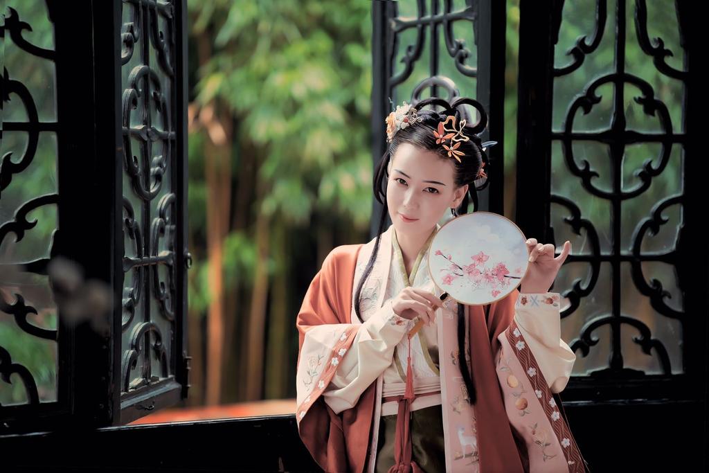 冰肌玉骨汉服美女唯美古风摄影