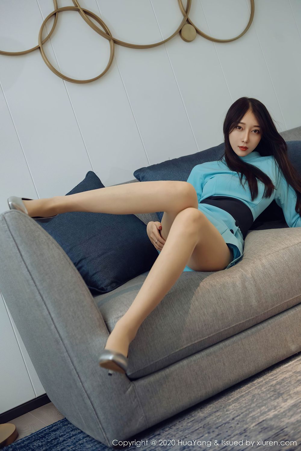 [HuaYang花漾] 丽质模特玥儿玥er - 丝袜美腿狂野豹纹性感写真 Vol.292