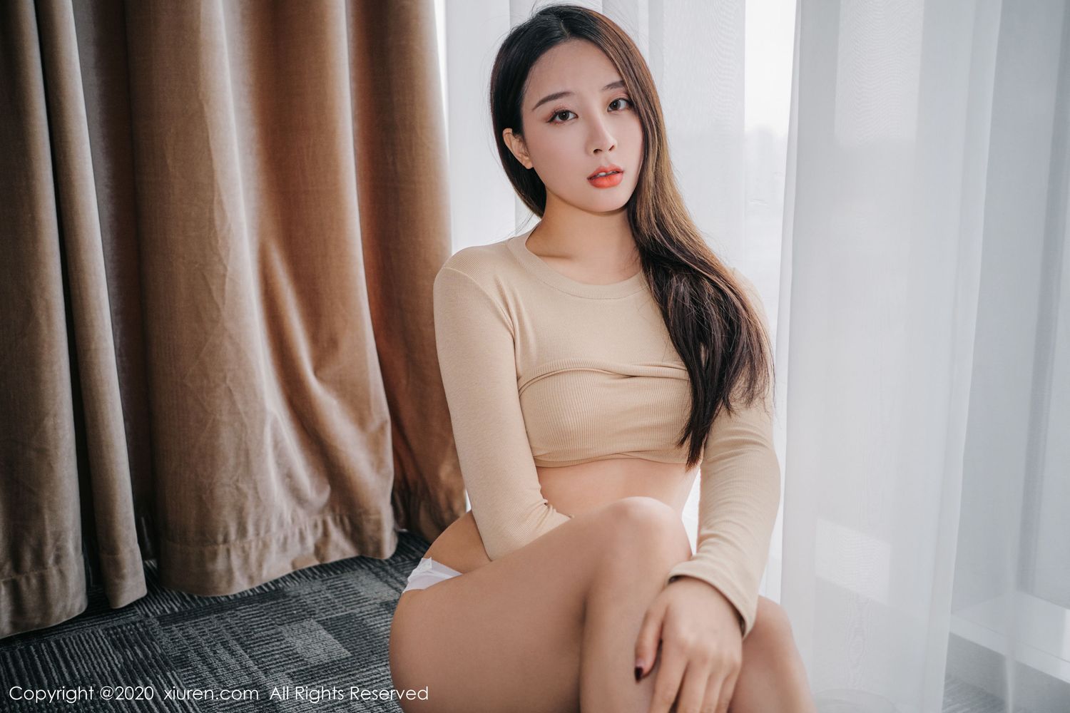 [XiuRen秀人网] 美女模特筱慧 - 御姐气息翘臀丁字裤系列写真 No.2124