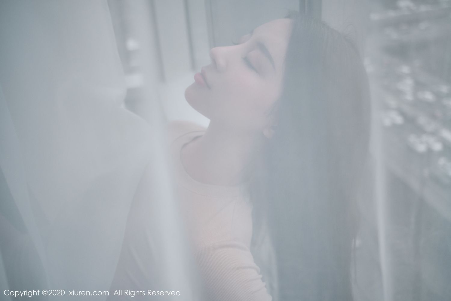 [XiuRen秀人网] 美女模特筱慧 - 御姐气息翘臀丁字裤系列写真 No.2124