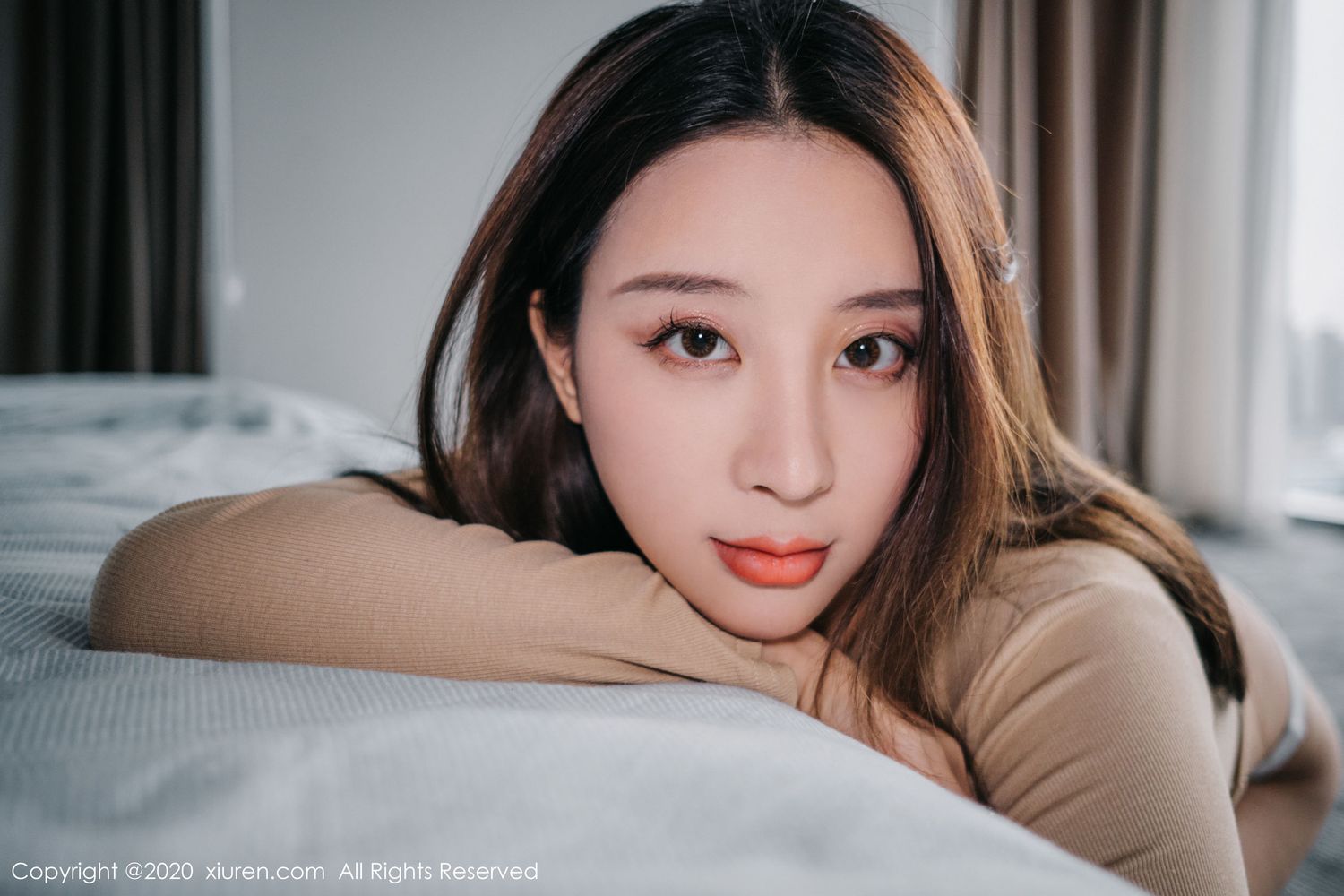 [XiuRen秀人网] 美女模特筱慧 - 御姐气息翘臀丁字裤系列写真 No.2124