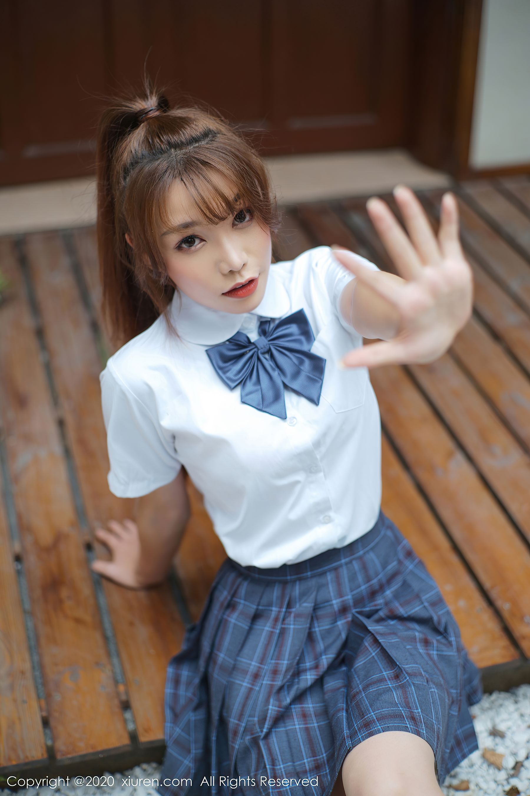 [秀人XiuRen] No.2502 芝芝Booty  -JK制服系列