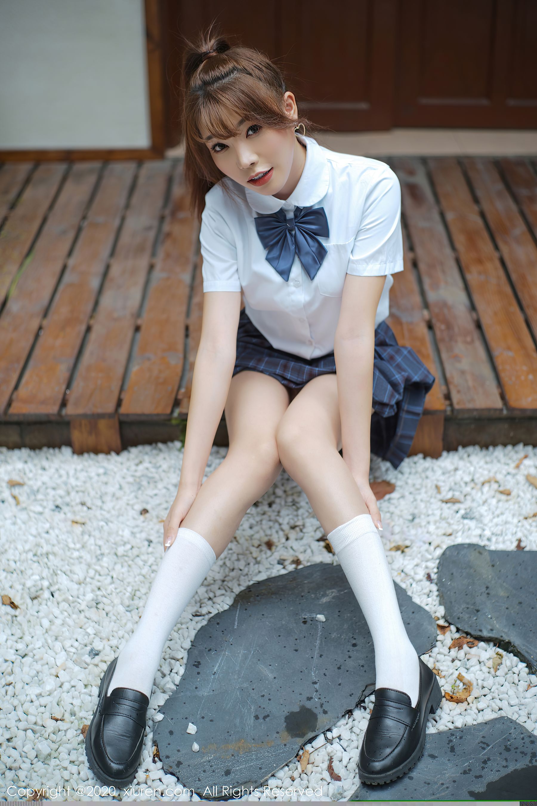 [秀人XiuRen] No.2502 芝芝Booty  -JK制服系列