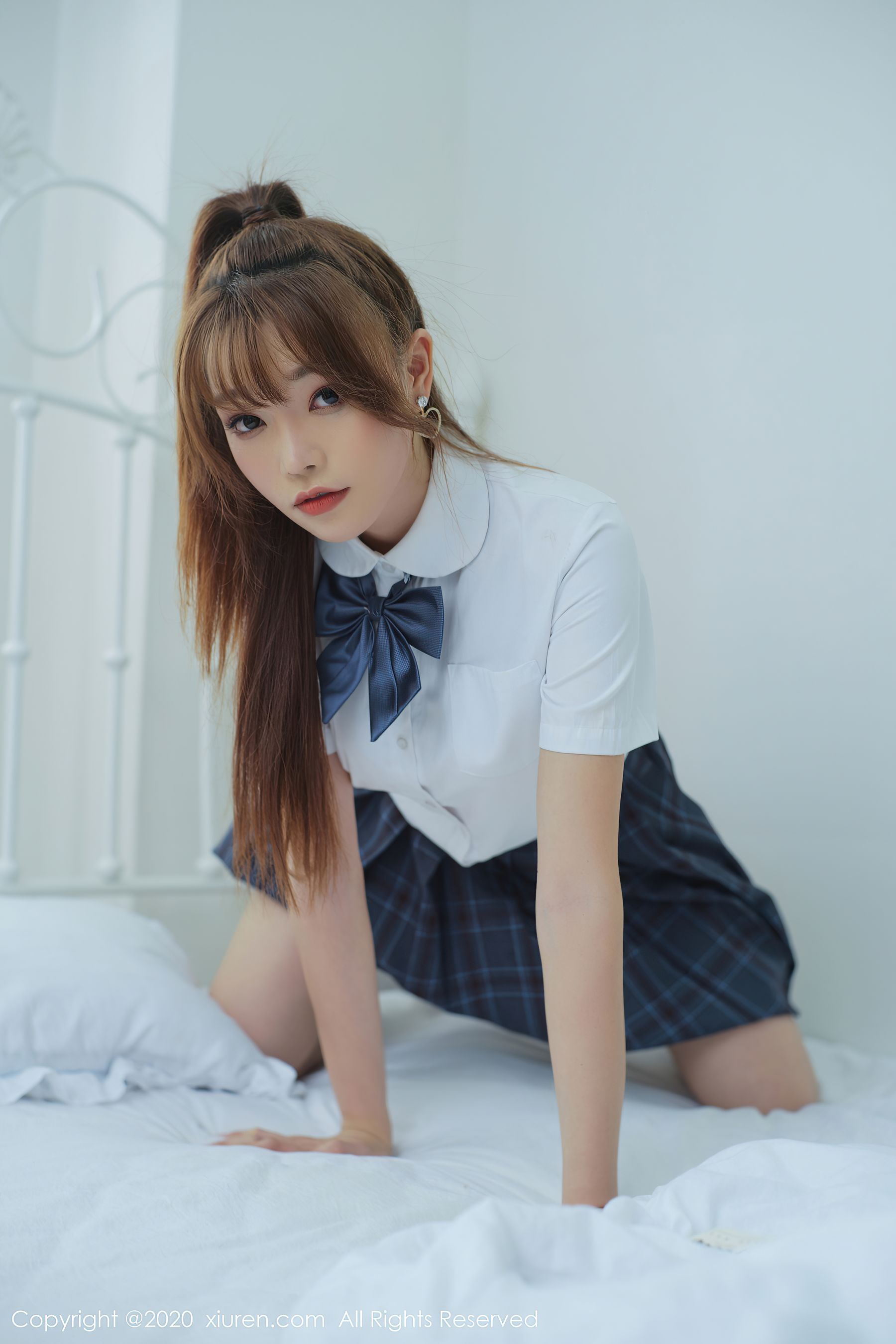 [秀人XiuRen] No.2502 芝芝Booty  -JK制服系列