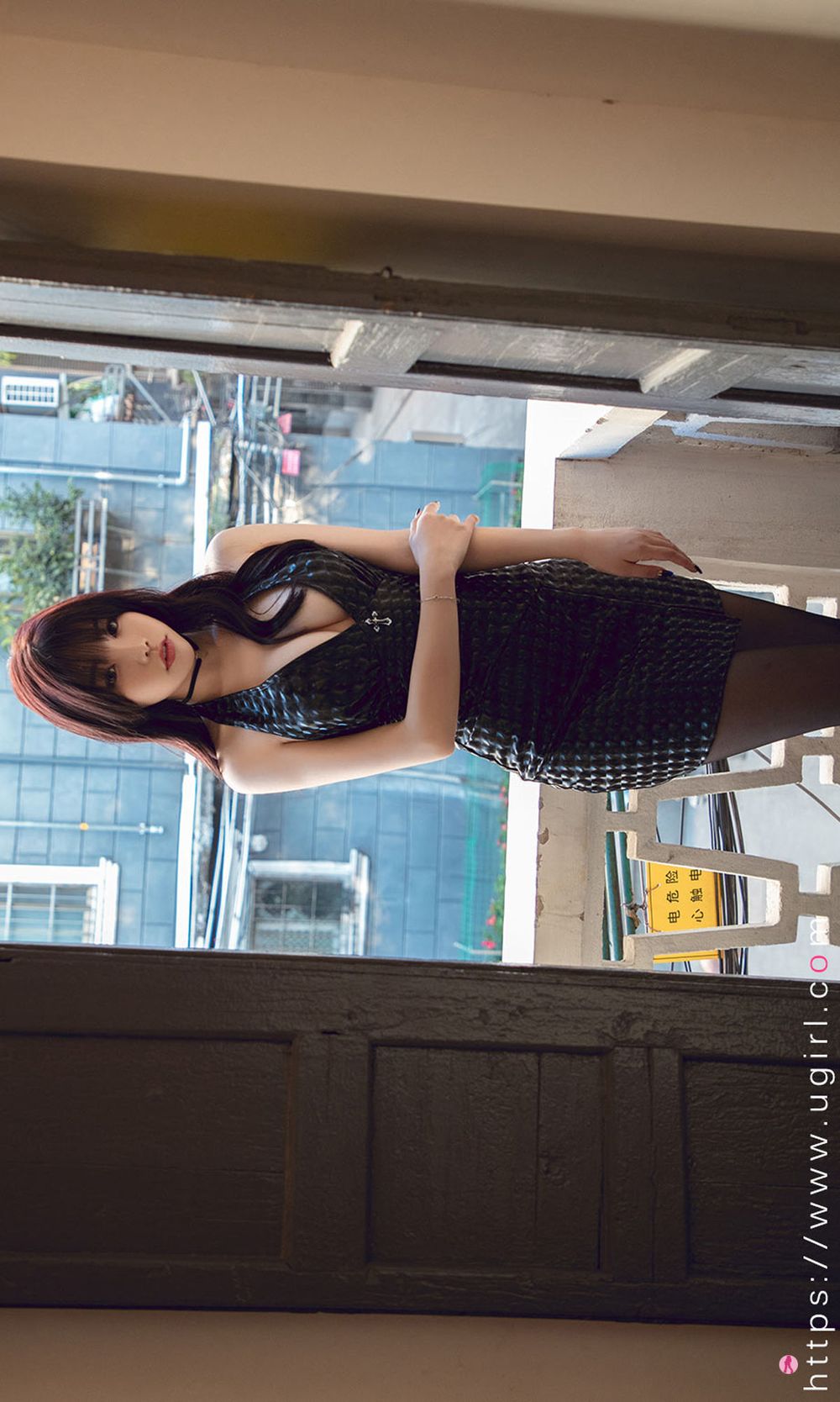 [Ugirls尤果圈] 美女模特芝芝Booty - 时分性感的姑娘主题性感写真 No.1989