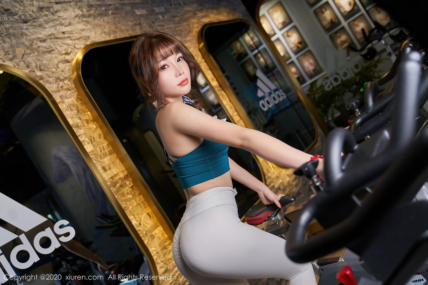 [XiuRen秀人网] 性感女神芝芝Booty - 健身房内衣诱惑系列写真 No.2589