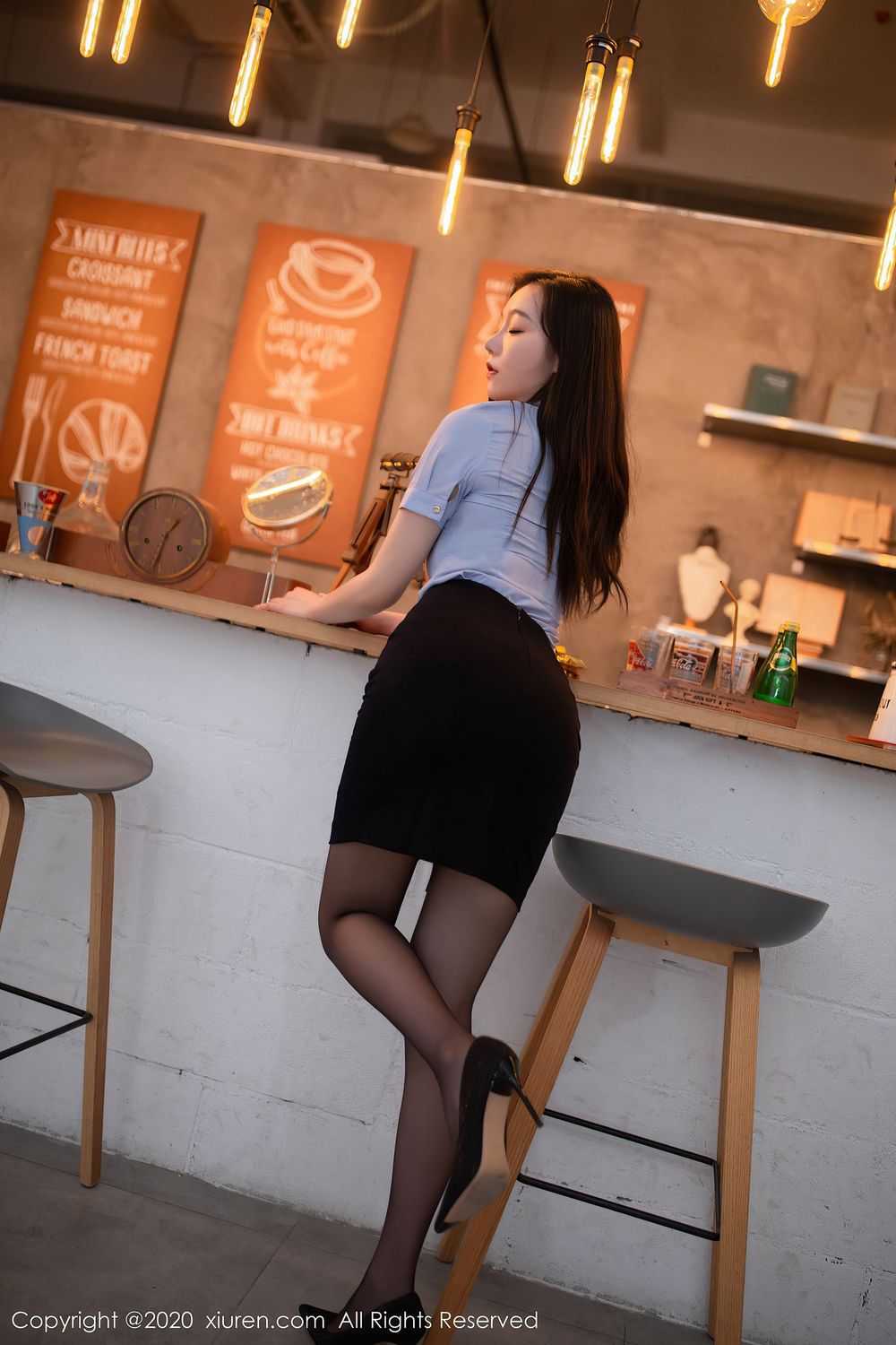 [XiuRen秀人网] 美女模特安然Maleah - 酒吧侍应生性感诱人主题写真 No.2653