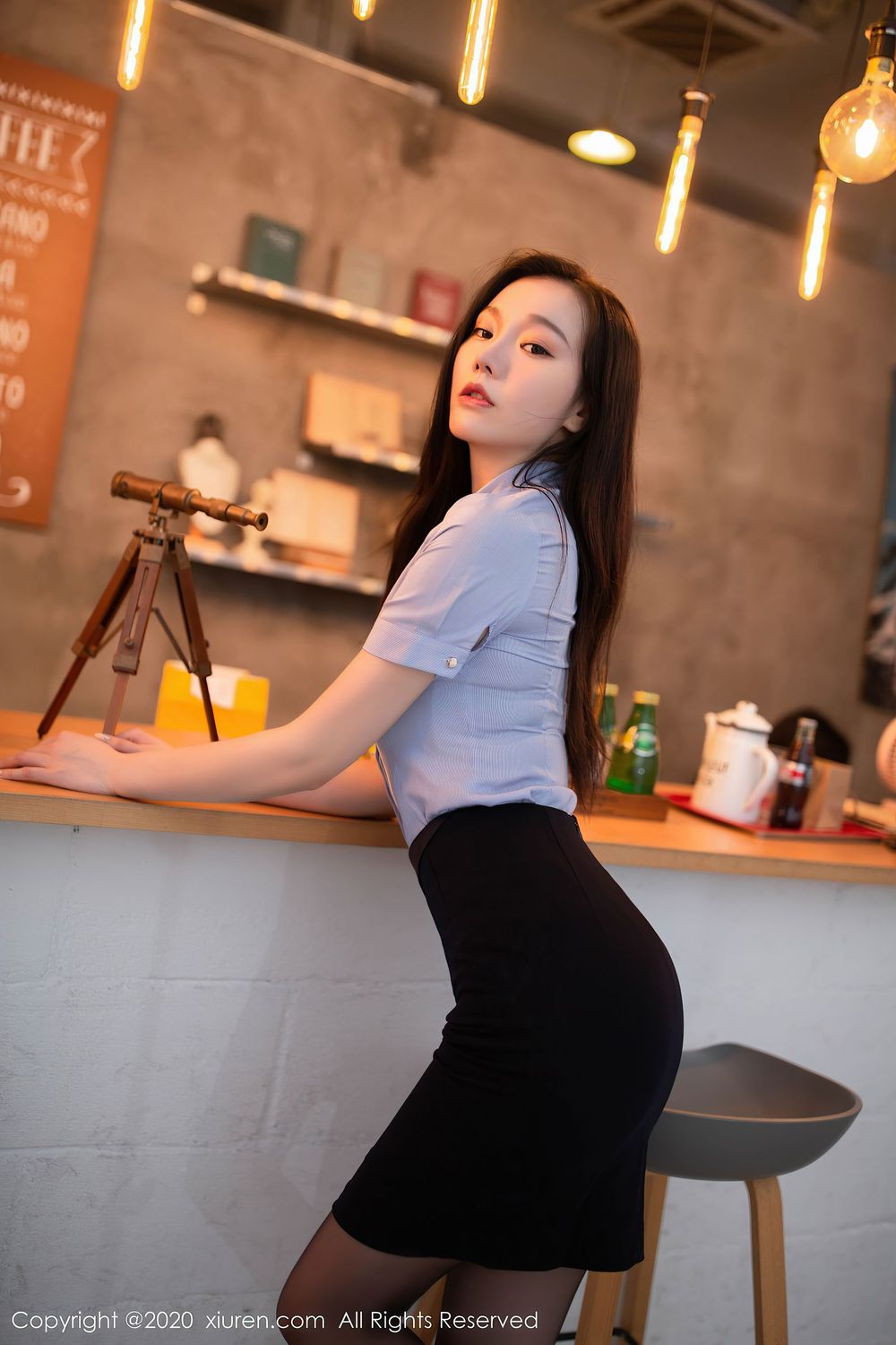 [XiuRen秀人网] 美女模特安然Maleah - 酒吧侍应生性感诱人主题写真 No.2653