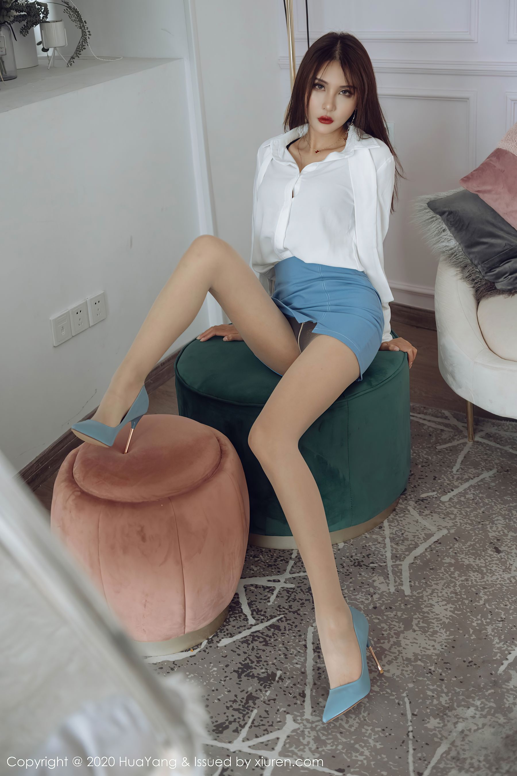 [花漾HuaYang] Vol.291 Emily顾奈奈 - 无法抵御的秘书0L装扮