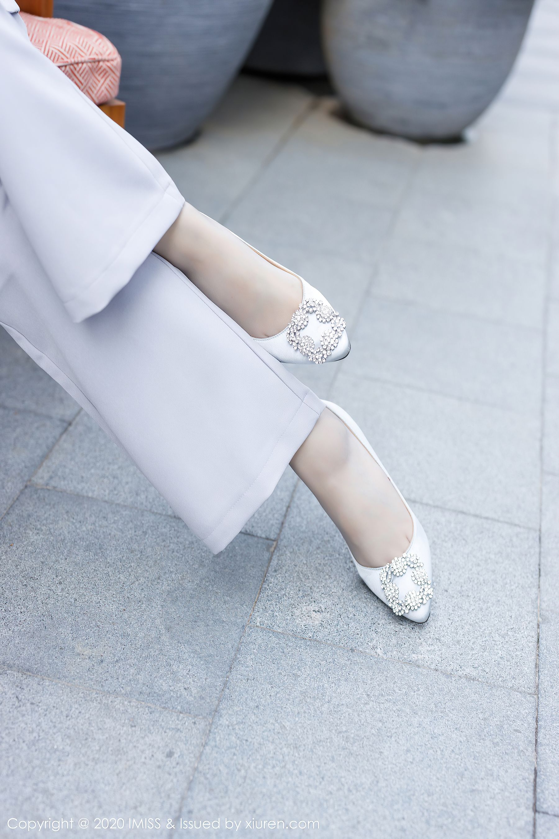 [爱蜜社IMiss] Vol.483 Angela小热巴 - 西装丝袜美腿