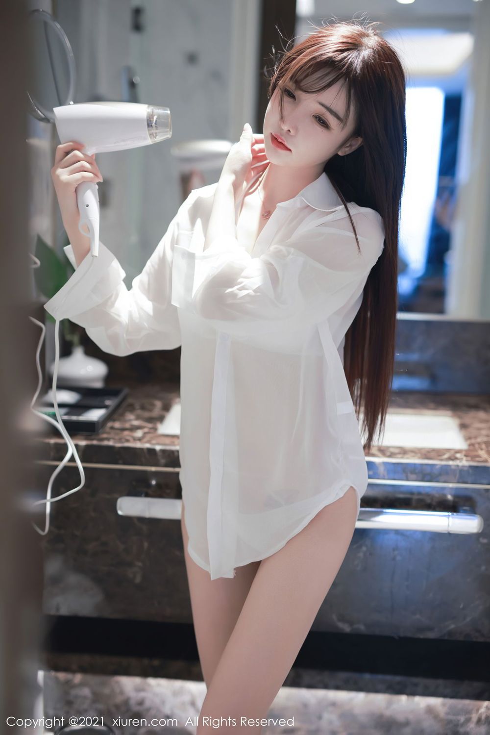 [XiuRen秀人网] 新人模特南初妹妹 - 薄透白衬衫&内衣诱惑动人写真 No.3064