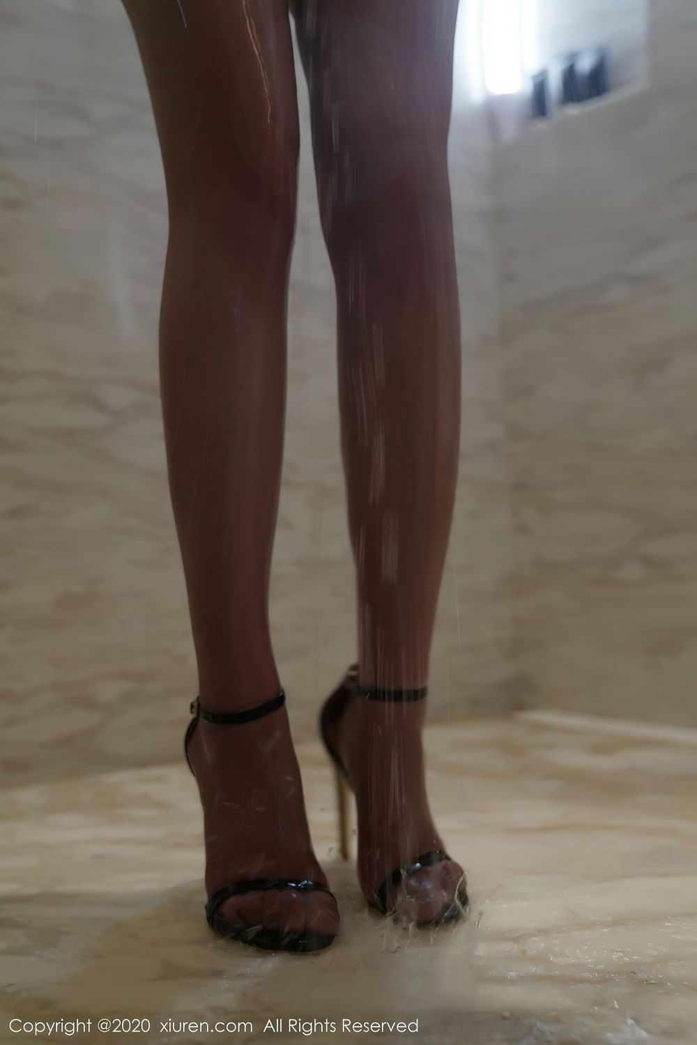 [XiuRen秀人网] 美女模特fairy如歌 - 丝袜美腿职场OL秘书剧情写真 No.2901