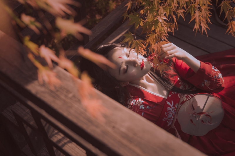 古装美女红妆素裹美艳动人套图