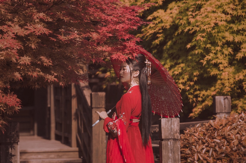 古装美女红妆素裹美艳动人套图