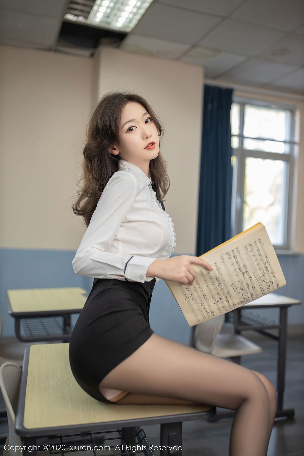 [XiuRen秀人网] 新人模特唐安琪 - 黑丝美腿唱诗班老师制服系列写真 No.2739