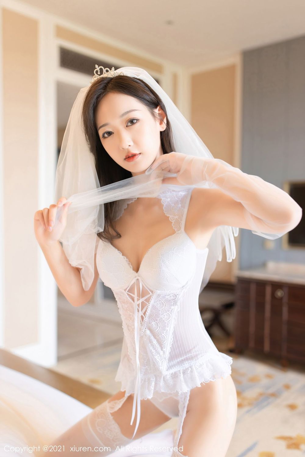 [XiuRen秀人网] 美女模特唐安琪 - 丝袜美腿白色蕾丝婚纱主题写真 No.2968