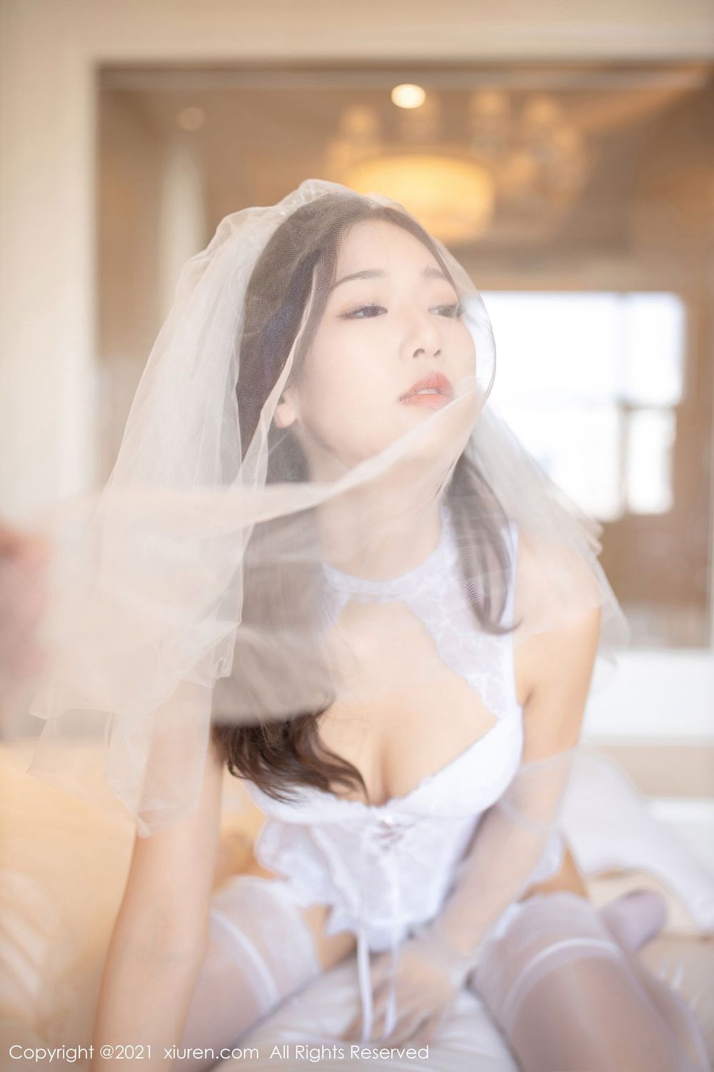 [XiuRen秀人网] 美女模特唐安琪 - 丝袜美腿白色蕾丝婚纱主题写真 No.2968