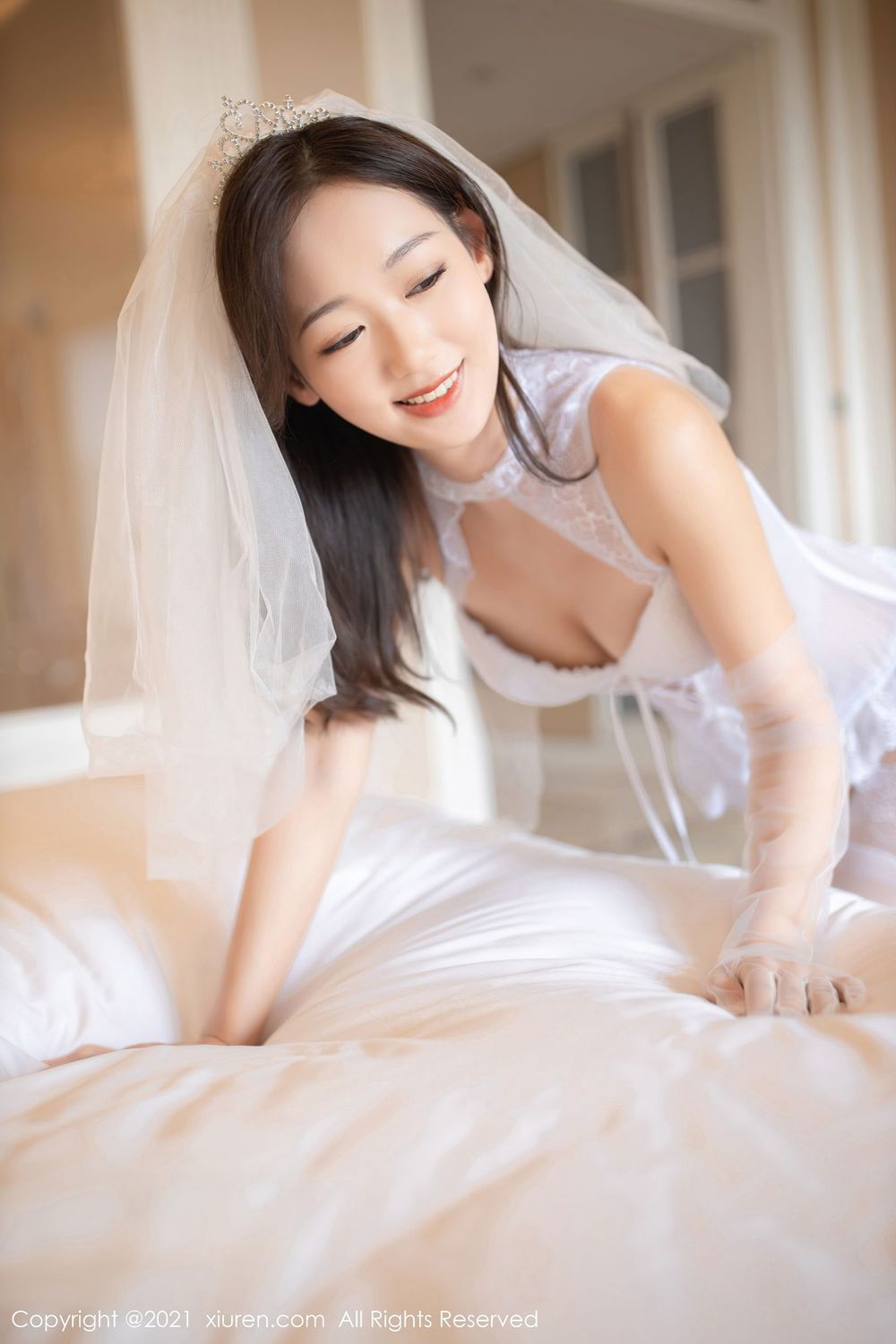 [XiuRen秀人网] 美女模特唐安琪 - 丝袜美腿白色蕾丝婚纱主题写真 No.2968