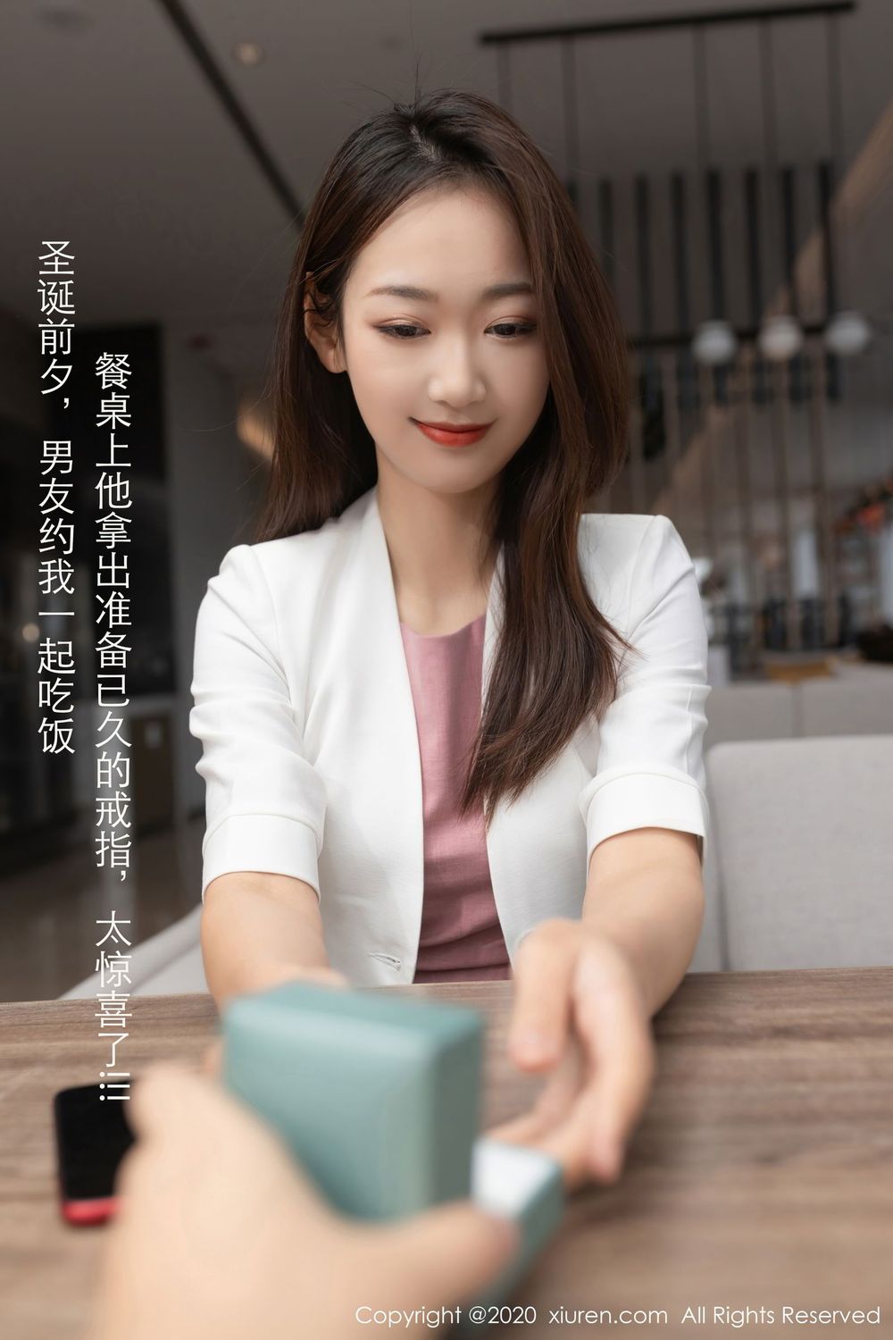 [XiuRen秀人网] 美女模特唐安琪 - 丝袜美腿职场OL秘书装扮性感写真 No.2927