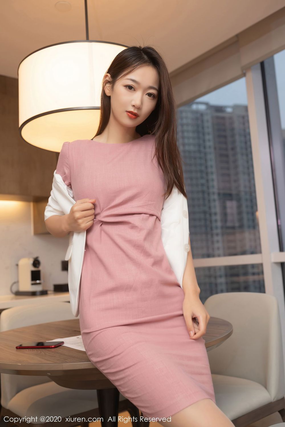 [XiuRen秀人网] 美女模特唐安琪 - 丝袜美腿职场OL秘书装扮性感写真 No.2927