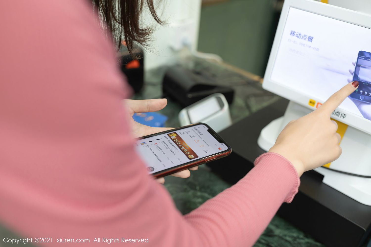 [XiuRen秀人网] 美女模特唐安琪 - 丝袜美腿都市丽人系列写真 No.3017