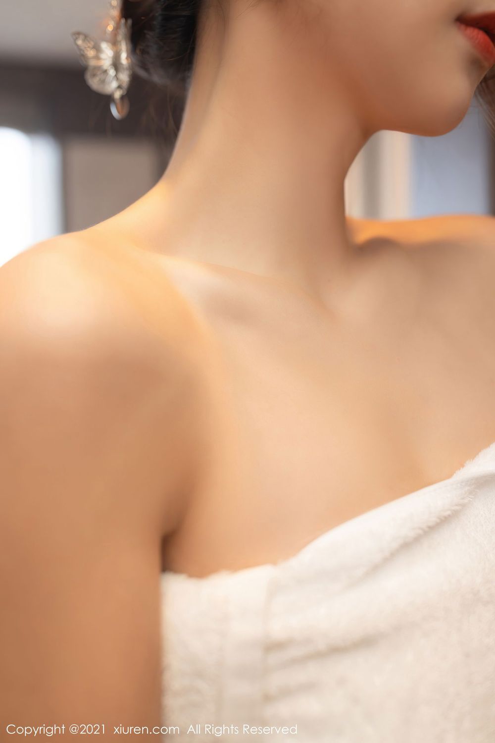 [XiuRen秀人网] 美女模特唐安琪 - 丝袜美腿都市丽人系列写真 No.3017