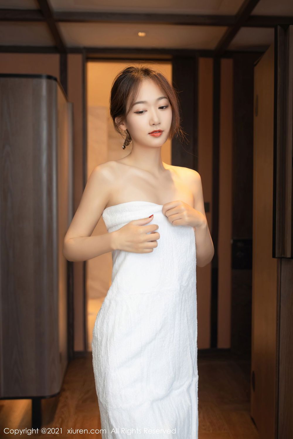 [XiuRen秀人网] 美女模特唐安琪 - 丝袜美腿都市丽人系列写真 No.3017