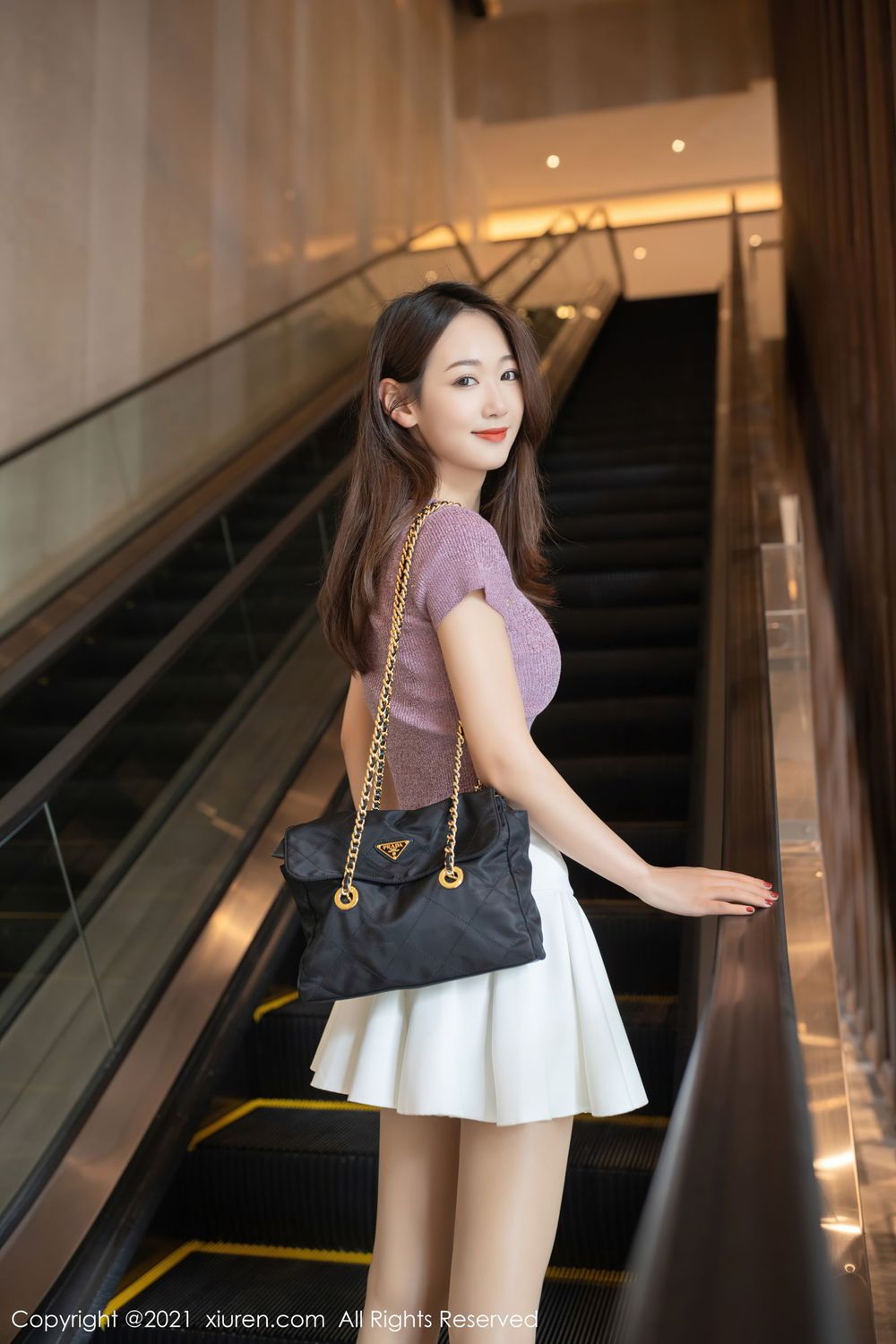 [XiuRen秀人网] 美女模特唐安琪 - 都市风格丝袜美腿人妻娇媚写真 No.3090