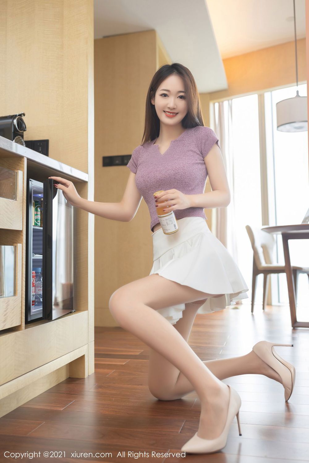 [XiuRen秀人网] 美女模特唐安琪 - 都市风格丝袜美腿人妻娇媚写真 No.3090