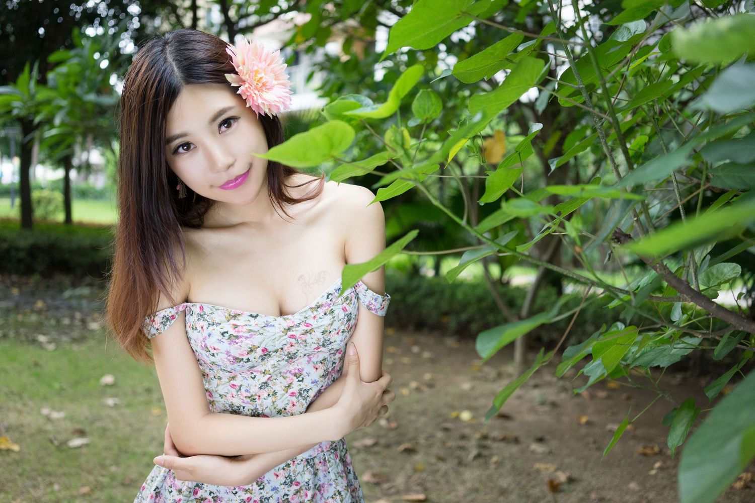 [TGOD推女神] 宅男女神绮里嘉Ula - 黑丝美腿情趣内衣系列写真