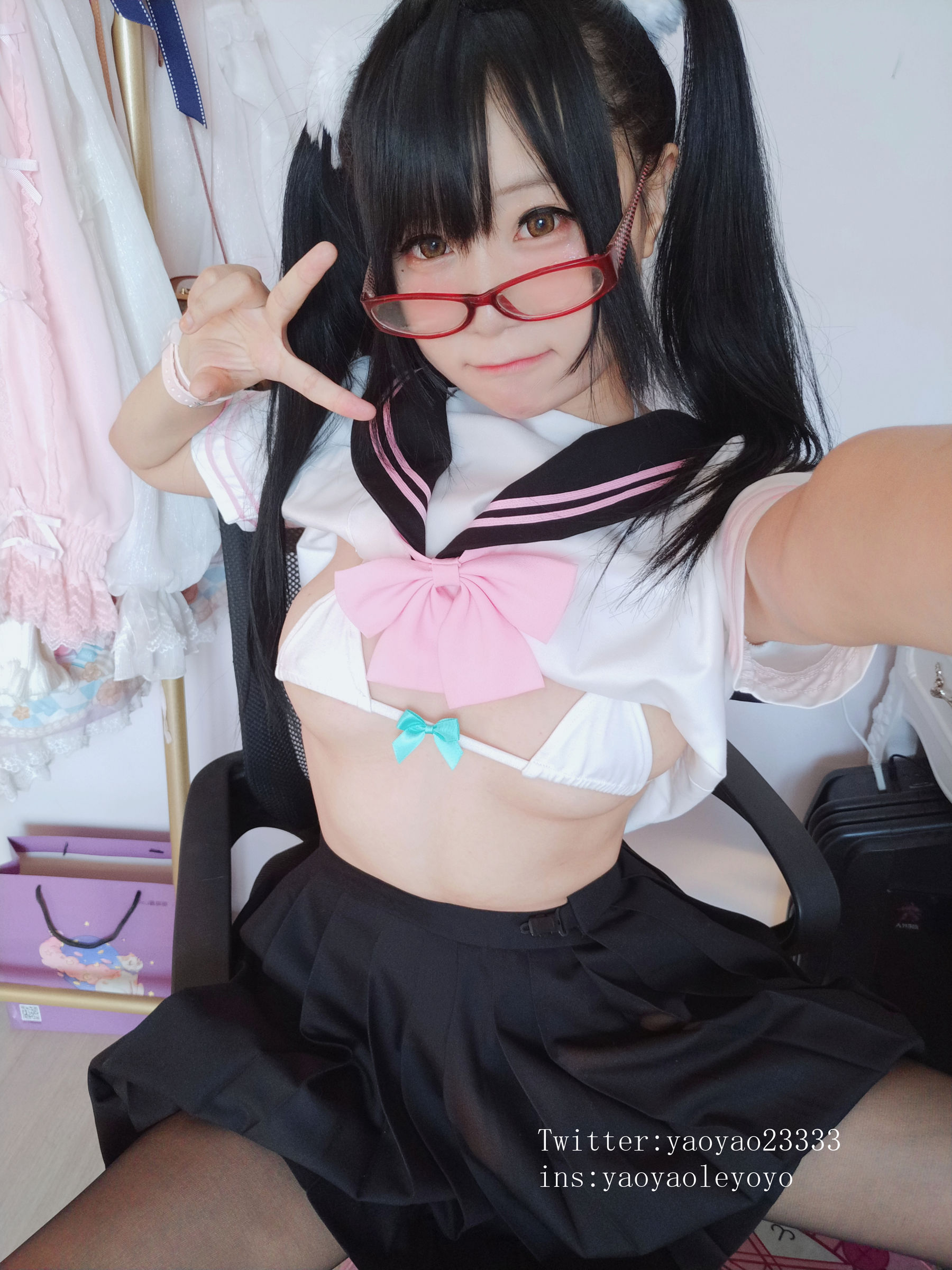 [Cosplay写真] 摇摇乐yoyo - 黑丝小恶魔