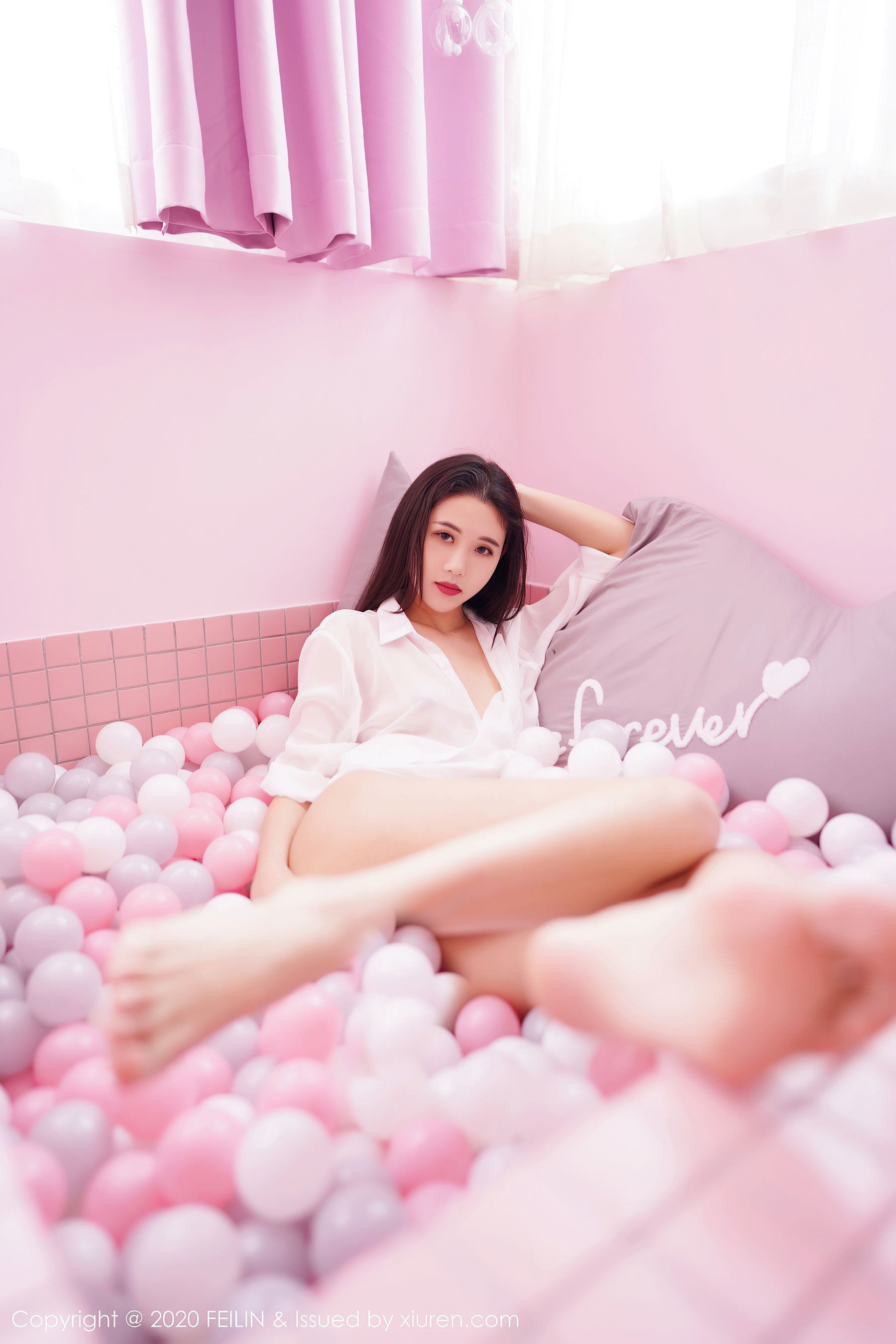 [嗲囡囡FEILIN] VOL.341 陈一涵 - 经典职场秘书OL+泳池主题系列