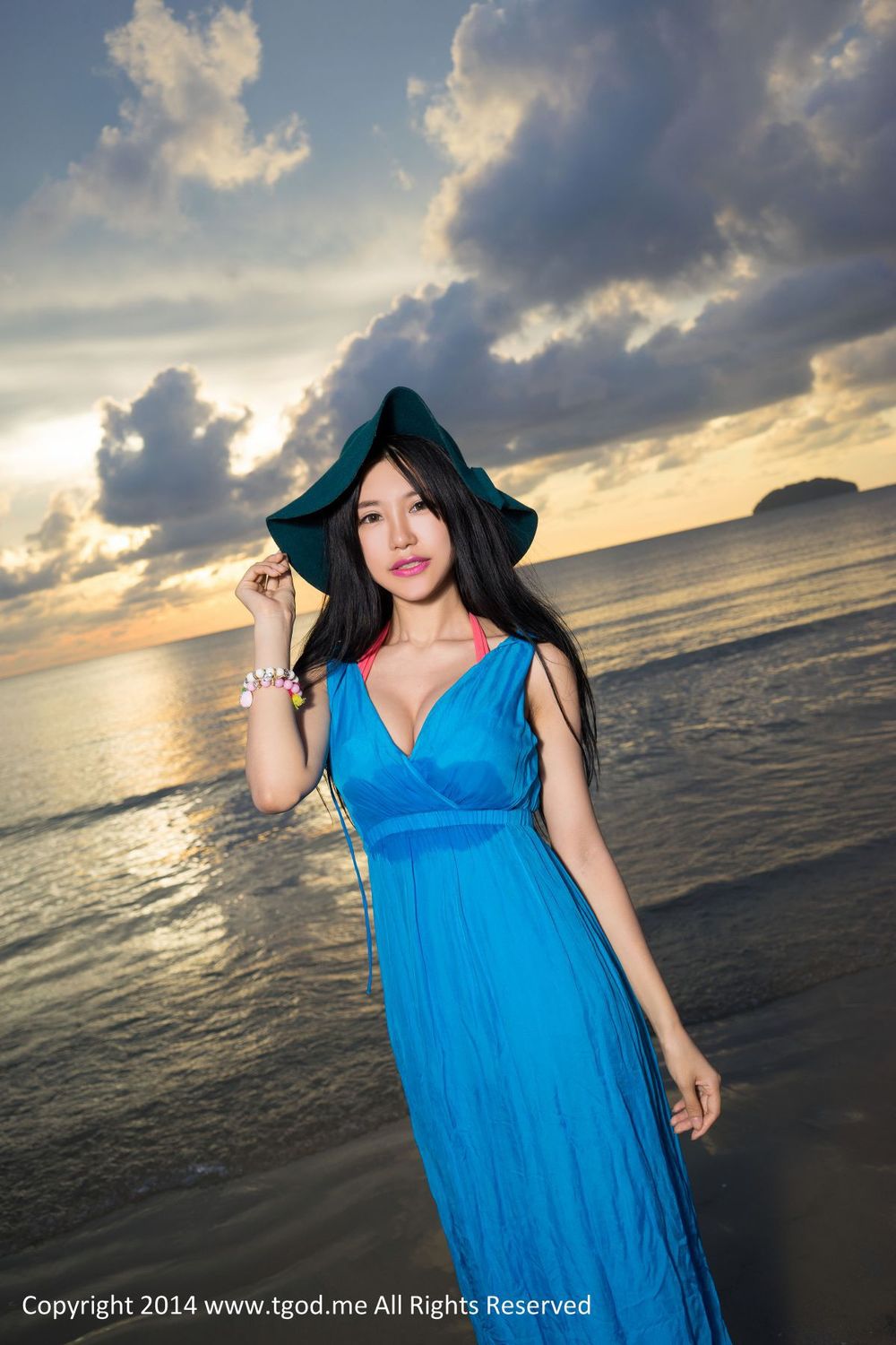 [TGOD推女神] 美女模特绮里嘉Ula - 沙滩仙子比基尼唯美写真