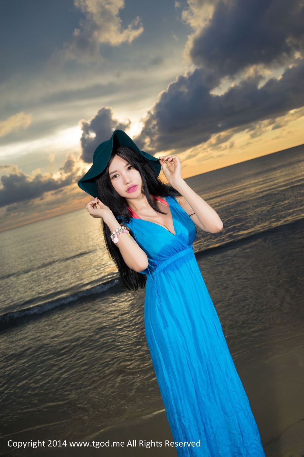 [TGOD推女神] 美女模特绮里嘉Ula - 沙滩仙子比基尼唯美写真