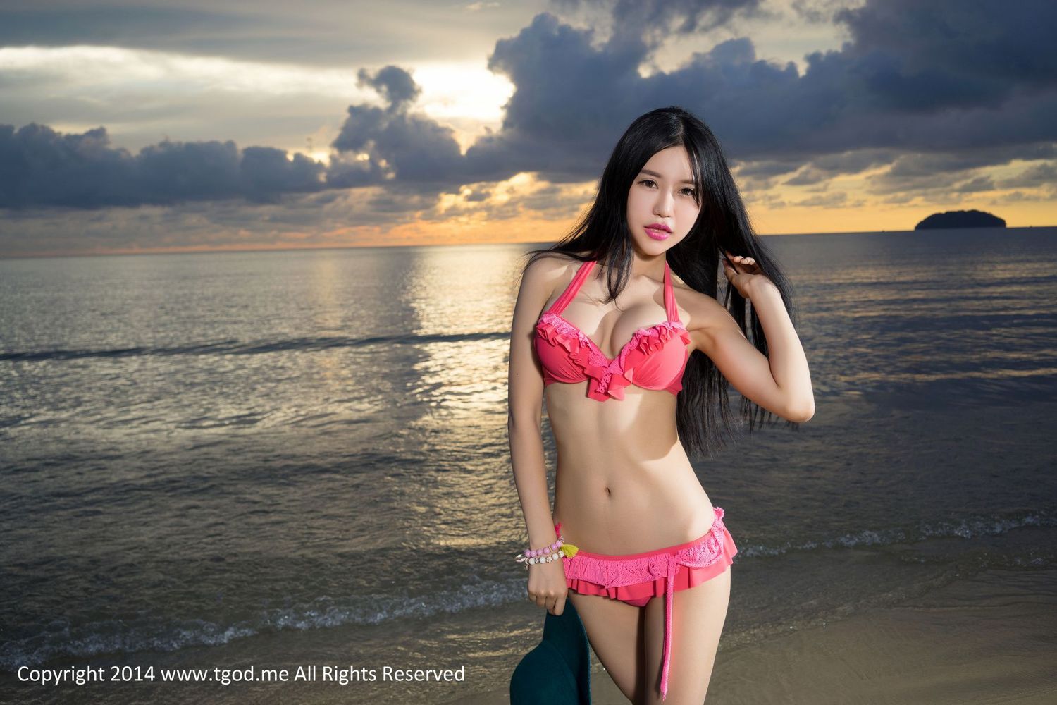 [TGOD推女神] 美女模特绮里嘉Ula - 沙滩仙子比基尼唯美写真