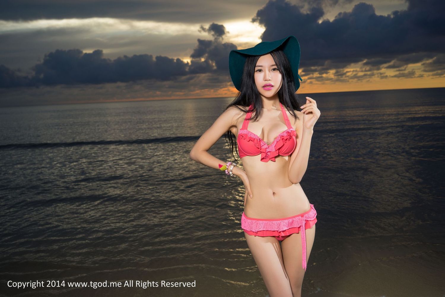 [TGOD推女神] 美女模特绮里嘉Ula - 沙滩仙子比基尼唯美写真