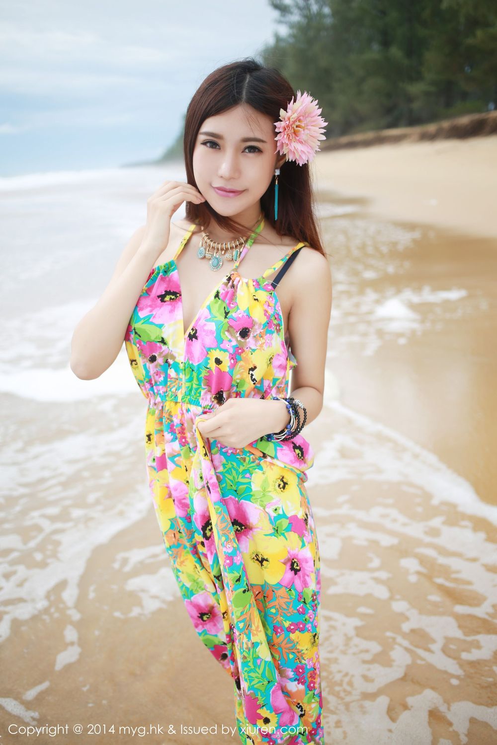 [MyGirl美媛馆] 美女模特绮里嘉ula - 沙滩碎花长裙泰国旅拍 Vol.015