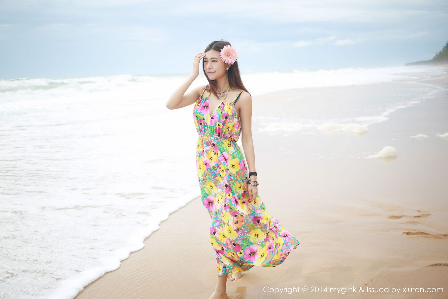 [MyGirl美媛馆] 美女模特绮里嘉ula - 沙滩碎花长裙泰国旅拍 Vol.015