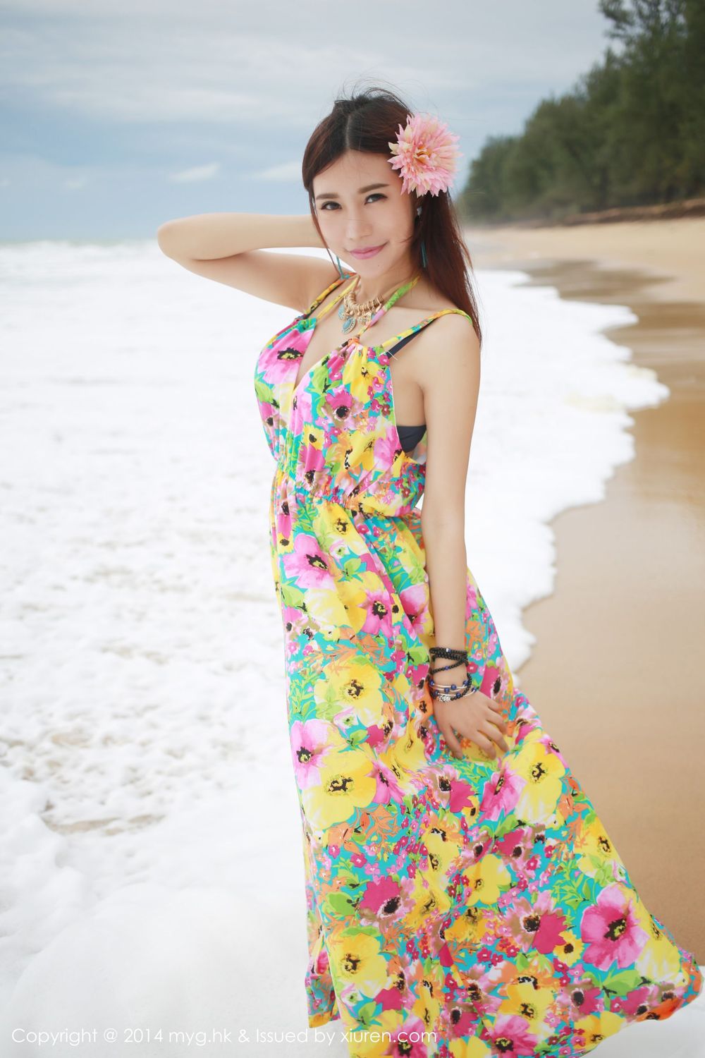 [MyGirl美媛馆] 美女模特绮里嘉ula - 沙滩碎花长裙泰国旅拍 Vol.015