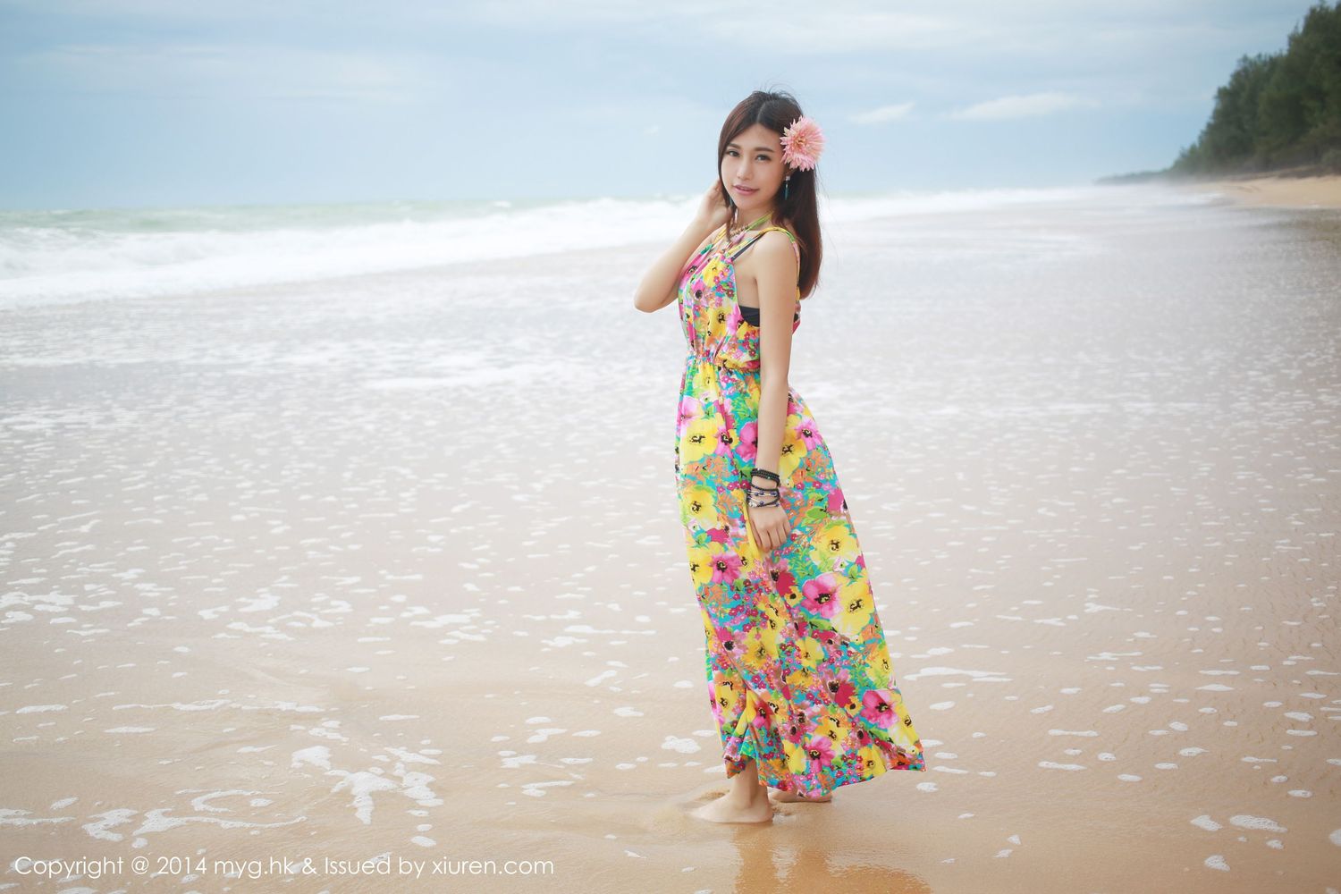[MyGirl美媛馆] 美女模特绮里嘉ula - 沙滩碎花长裙泰国旅拍 Vol.015