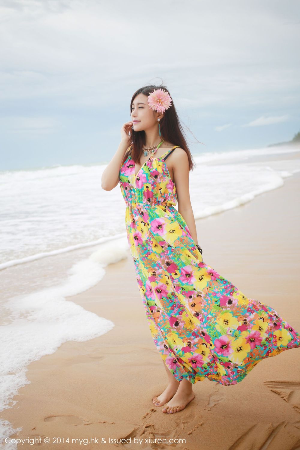 [MyGirl美媛馆] 美女模特绮里嘉ula - 沙滩碎花长裙泰国旅拍 Vol.015