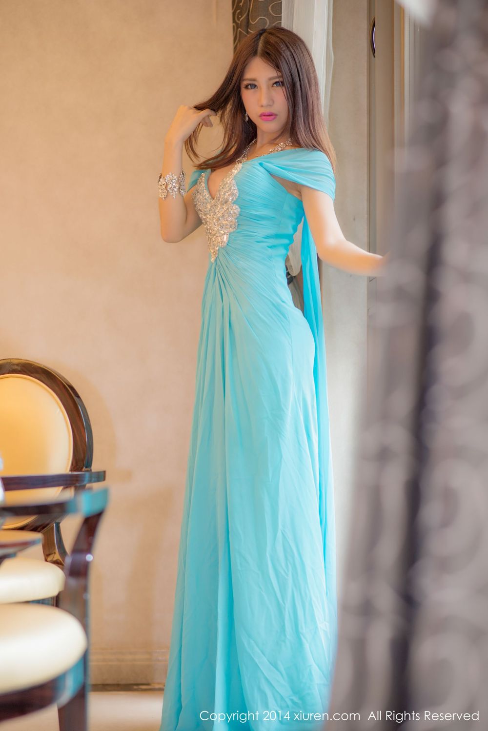 [XiuRen秀人网] 美女模特绮里嘉ula - 护士装玫瑰浴私房套图 No.166