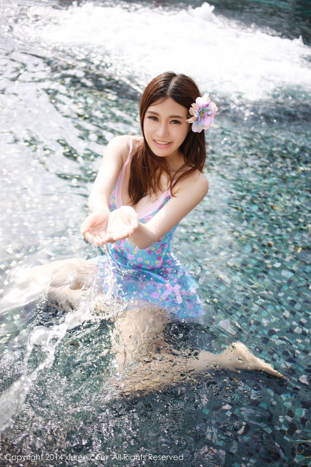 [XiuRen秀人网] 美女模特绮里嘉ula - 海边比基尼风情泳装套图 No.188