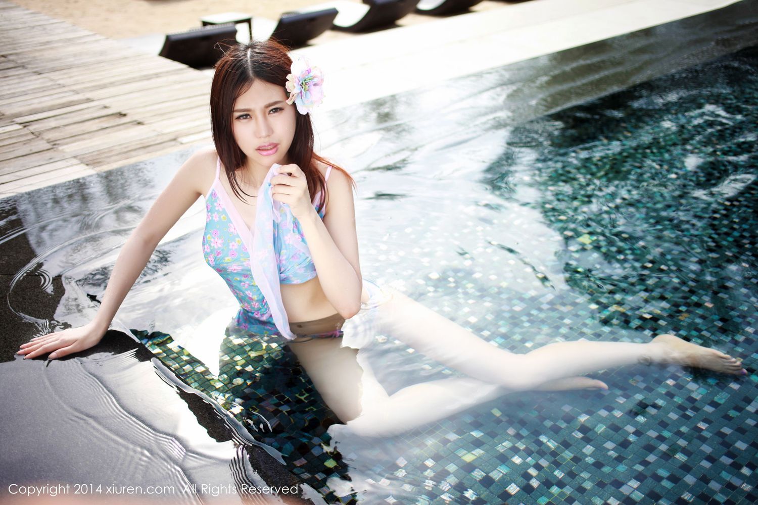 [XiuRen秀人网] 美女模特绮里嘉ula - 海边比基尼风情泳装套图 No.188