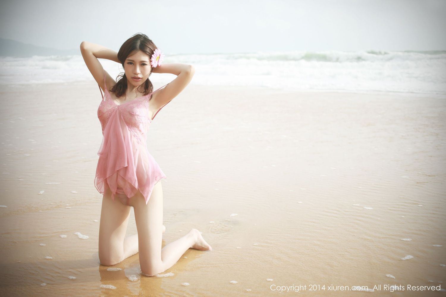 [XiuRen秀人网] 美女模特绮里嘉ula - 海边比基尼风情泳装套图 No.188