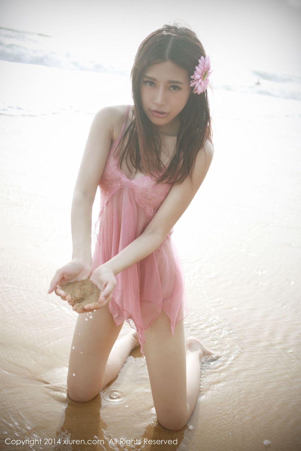 [XiuRen秀人网] 美女模特绮里嘉ula - 海边比基尼风情泳装套图 No.188