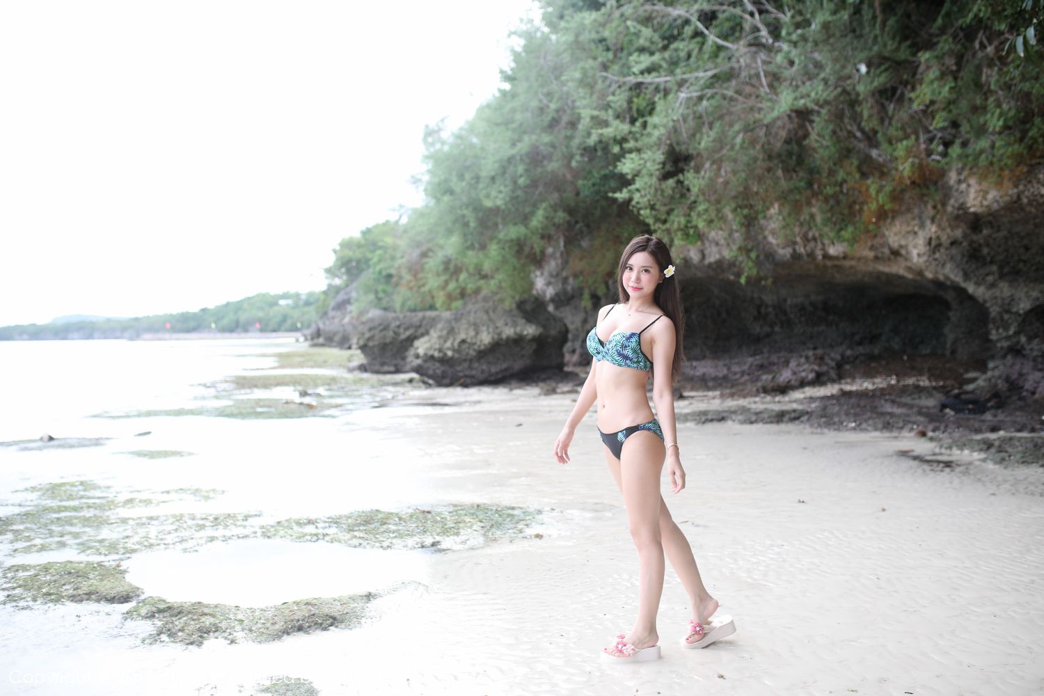 [MyGirl美媛馆] 性感女神绮里ula - 多套服装合集海边写真 Vol.266