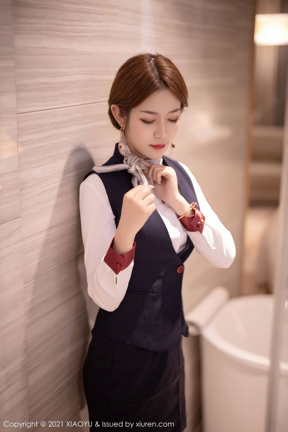 [XIAOYU语画界] 美女模特梦梵 - 黑丝美腿经典空乘制服系列写真 No.449